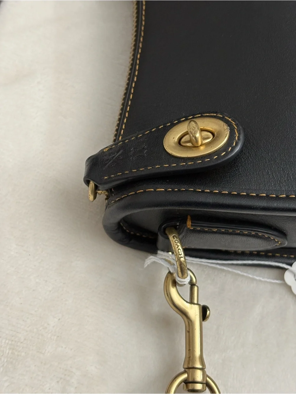 Coach Black Swinger Glove-Tanned Leather Crossbody Bag.